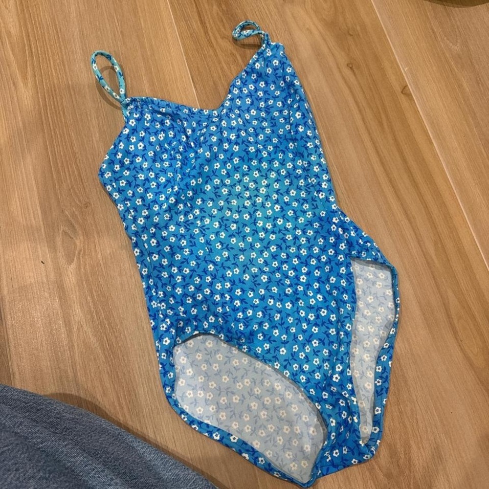 Vintage Adrienne vittadini Blue floral one piece swimsuit